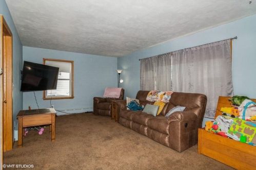 6 Hillyer St, Waupun, WI 53963-1814
