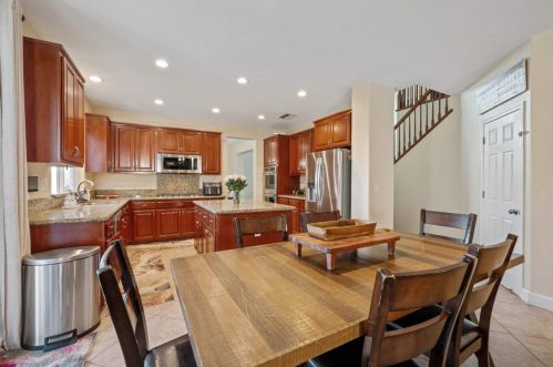 9980 Shiraz Pl, Elk Grove CA  exterior