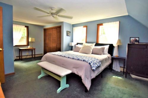 1 San Antonio Dr, Fremont NH  03044-8204 exterior