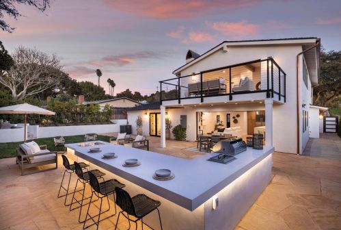 627 Dolores Dr, Santa Barbara CA  93109-1608 exterior