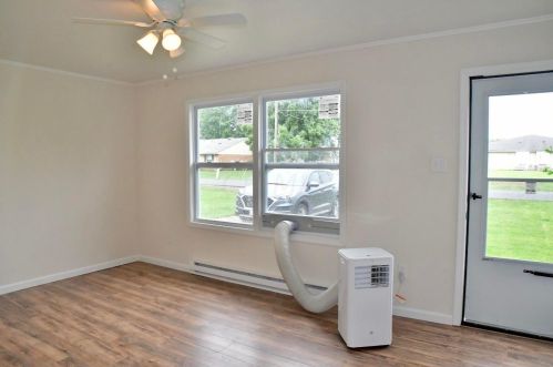 150 4th St, Frazeysburg OH  43822-9753 exterior