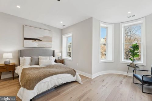 514 T St, Washington DC  20001-1997 exterior