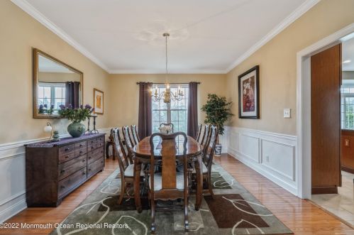 1 Vail Ln, East Freehold NJ  07728-8487 exterior