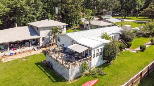 208 Cv Vw Dr, Chita TX  75862-8446 exterior