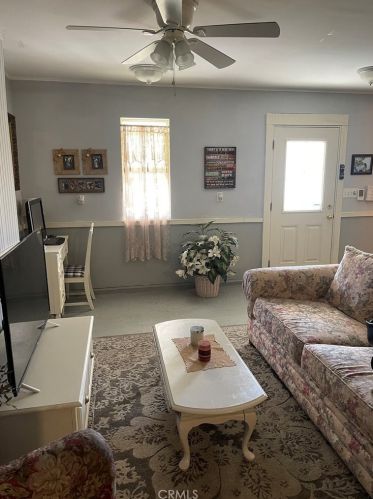 102 Lugonia Ave, Redlands CA  92374-4702 exterior