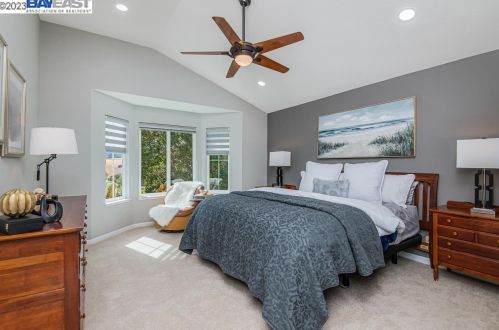 7336 Las Palmas Way, Pleasanton CA  94568-2775 exterior