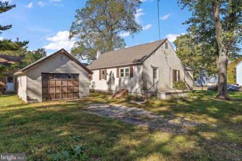 201 Columbia Ave, Newfield, NJ 08344-9506