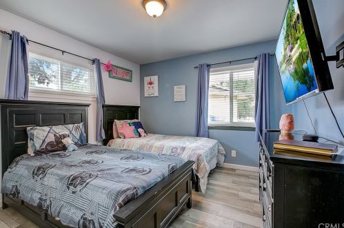 5974 Boone Ct, Riverside CA  92506-1721 exterior