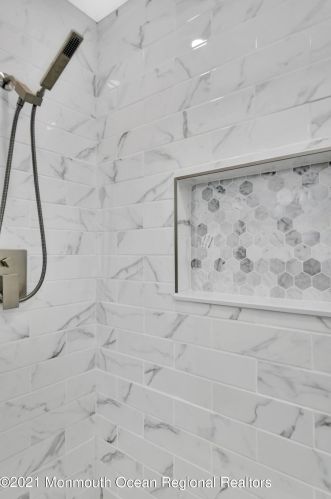 166 Primrose Ln, East Freehold NJ  07728-4077 exterior