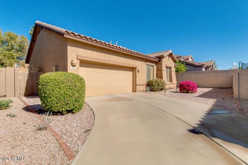 942 Sheffield Ave, Chandler, AZ 85225-1468