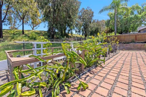 8555 Dobyns Dr, Santee CA  92071-3907 exterior