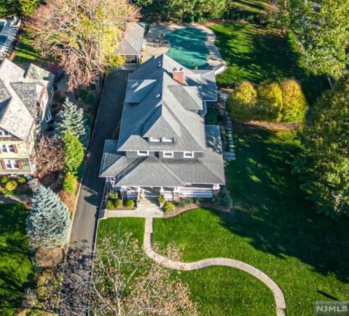 33 Brookside Ave, Ridgewood, NJ 07450-4615