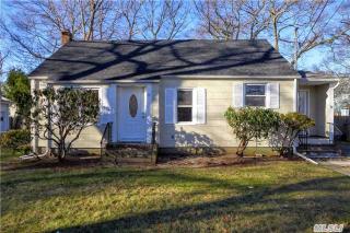 54 Rowland St, Canaan Lake, NY 11772-1630