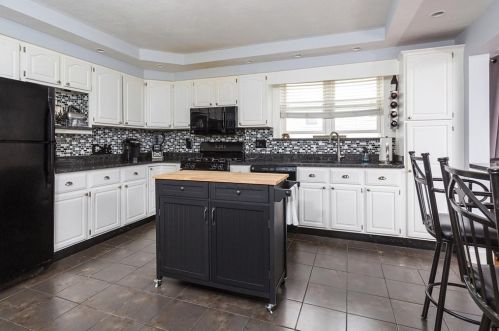 30 Leonard St, Woburn MA  01801-5236 exterior