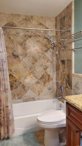 949 Ruby Dr, Vista CA  92083-5550 exterior