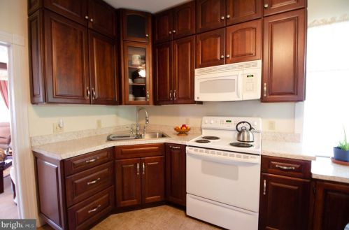 563 Columbia Ave, Bangor PA  18013-1747 exterior