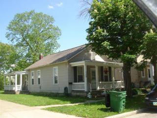 1326 Pearl St, Sandusky, OH 44870-3033