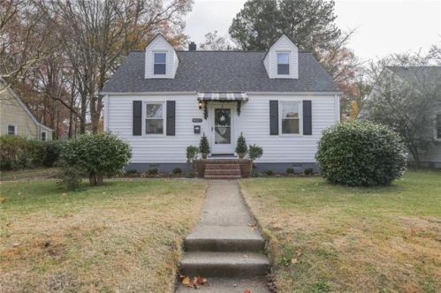 4857 Robin Hood Rd, Norfolk, VA 23513-2749