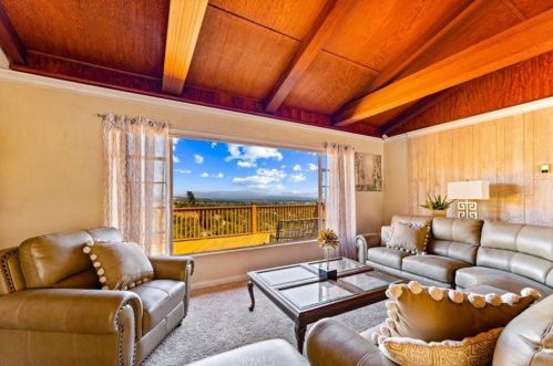 1136 Avocado Crst Rd, La Habra CA 90631-8108 exterior