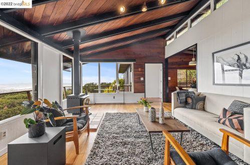 490 Panoramic Way, Berkeley CA 94704-2540 exterior