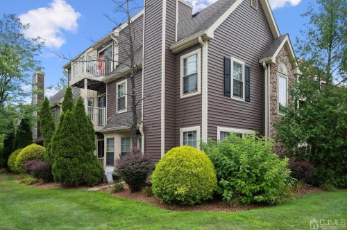231 Blew Ct, East Brunswick NJ  08816-1837 exterior