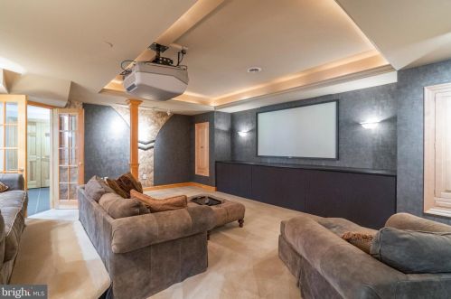 5 Gregory Ln, Newtown Square PA  19073-1518 exterior