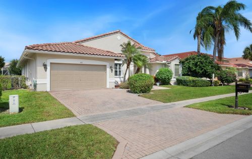 6867 Chimere Ter, Boynton Beach, FL 33437-6489