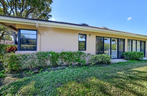 8425 Springlake Dr, Boca Raton FL  33496-4904 exterior