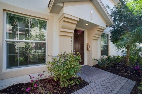 12042 Covent Garden Ct, Naples, FL 34120-4703