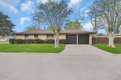 917 Martha St, Deer Park TX  77536-3309 exterior