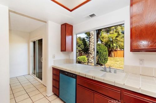 31236 Puas Dr, Temecula CA  92592-5714 exterior