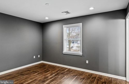 133 Somerset Dr, Willingboro NJ  08046-1435 exterior