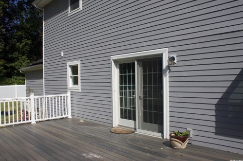 12 Ramblewood Rd, Shoreham NY  11786-2300 exterior