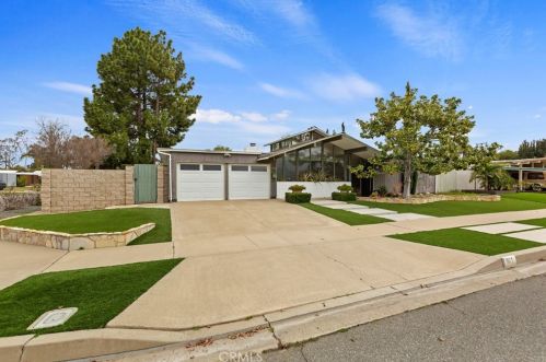 601 Palmdale Ave, Orange, CA 92865-4449