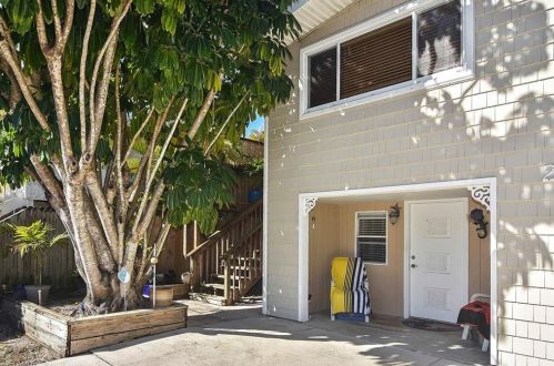 201 Miramar St, Fort Myers Beach, FL 33931-2824