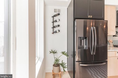 1601 2nd St, Philadelphia PA 19133-0033 exterior