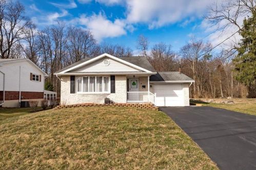 360 9th St, Bangor, PA 18013-1629