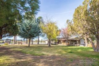26295 Willard Rd, Bend, OR 97701-9324