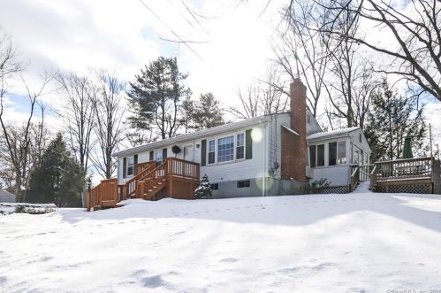 55 Dorothy Dr, Middletown, CT 06457-5312