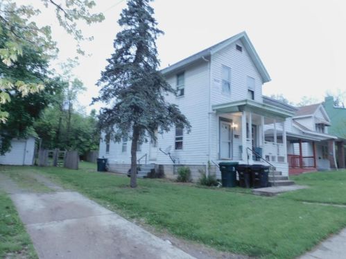 1121 Grand Ave, Cincinnati OH  45204-1610 exterior