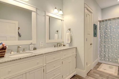 2601 Crooked Stick Ln, Mount Pleasant SC  29466-8738 exterior