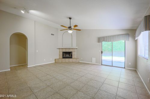 1794 Saddle St, Gilbert, AZ 85233-8608