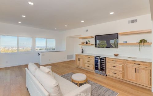 2146 Toscanini Dr, Rancho Palos Verdes CA  90275-1420 exterior