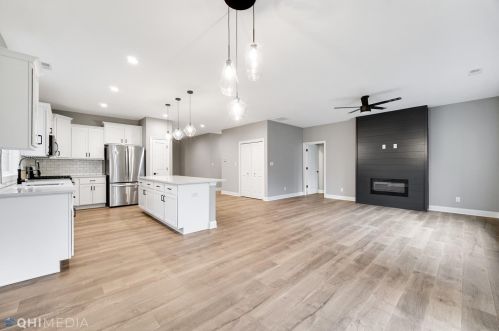 686 Verdano Ter, Crown Point, IN 46307-7503