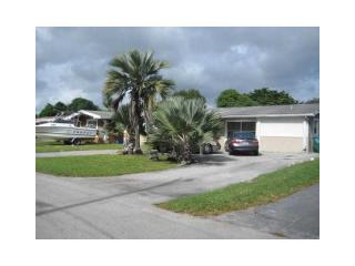 6741 Dogwood Dr, Hollywood FL  33023-4848 exterior