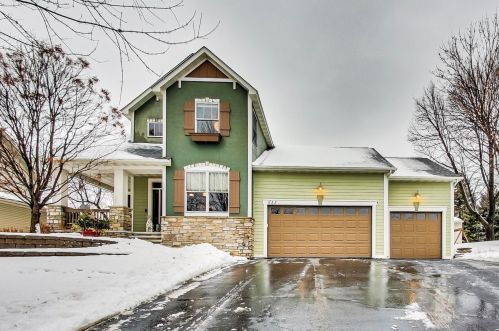 613 Diamond Dr, Hudson, WI 54016-5853