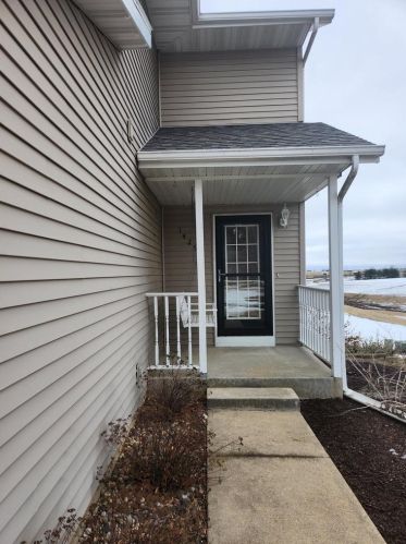 1429 Bea Ann Dr, Dodgeville, WI 53533-8964