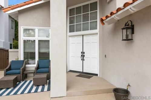 4780 Tarantella Ln, San Diego CA  92130-2466 exterior
