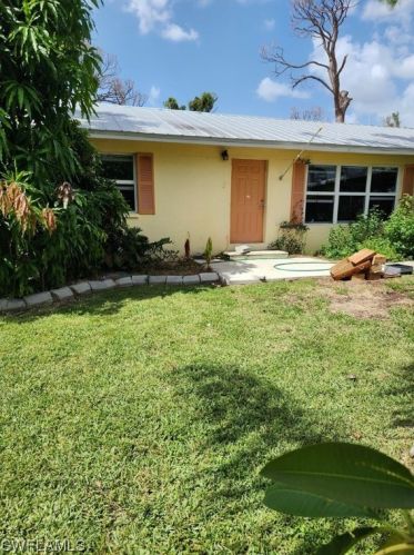3680 Mango St, Saint James City, FL 33956-2552