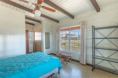 841 Gorrie Dr, Saint George Island FL  32328-2911 exterior